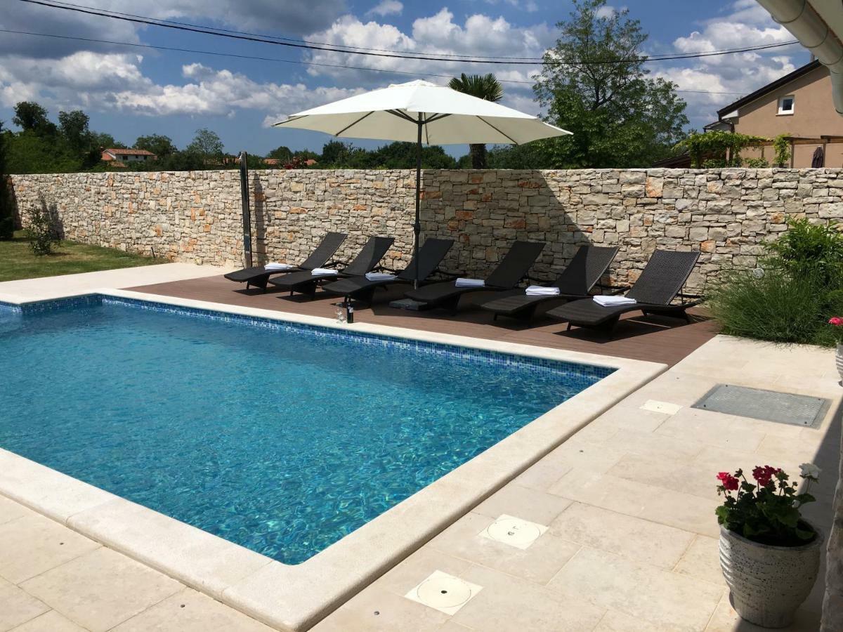 Villa Blanca With A Heated Private Pool Ruzici  Ngoại thất bức ảnh
