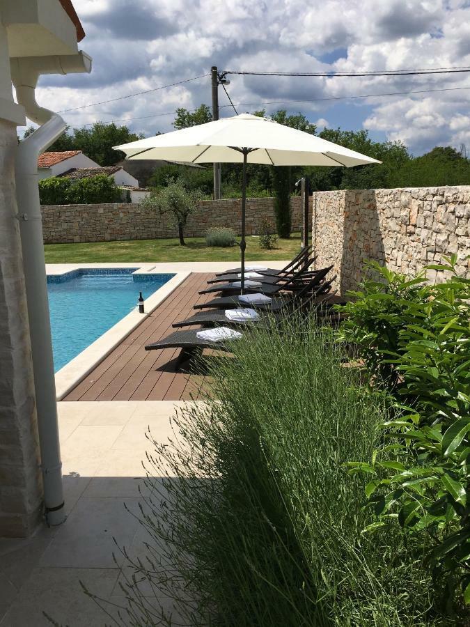 Villa Blanca With A Heated Private Pool Ruzici  Ngoại thất bức ảnh