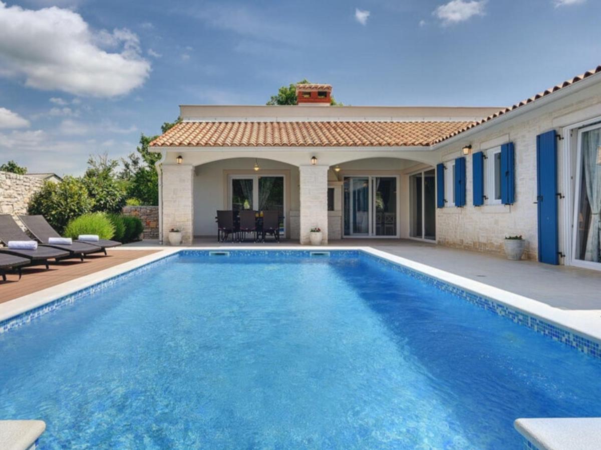 Villa Blanca With A Heated Private Pool Ruzici  Ngoại thất bức ảnh